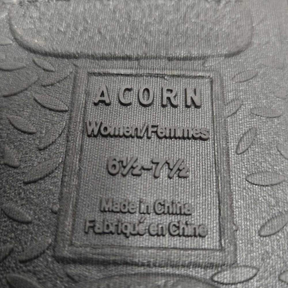 Acorn Black/Gray Knit slip on with Faux Fur Slippers. Hard sole,  Size 6.5/7.5 - Picture 4 of 7